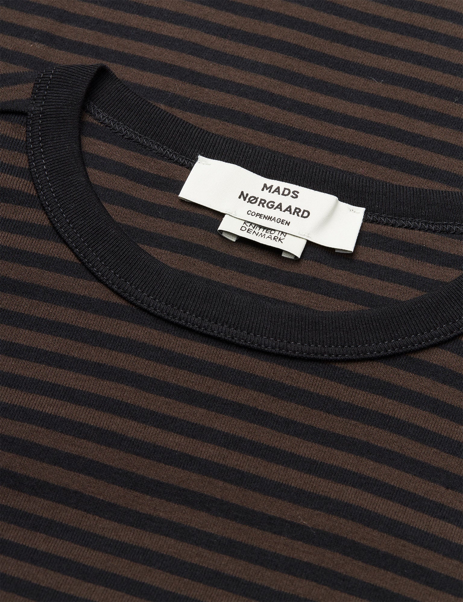 Grace Jersey Stripe Camille langærmet t-shirt – Black/Turkish Coffee